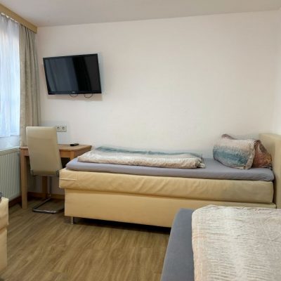 dreibettzimmer