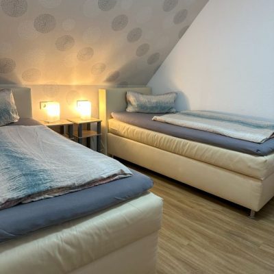 dreibettzimmer1
